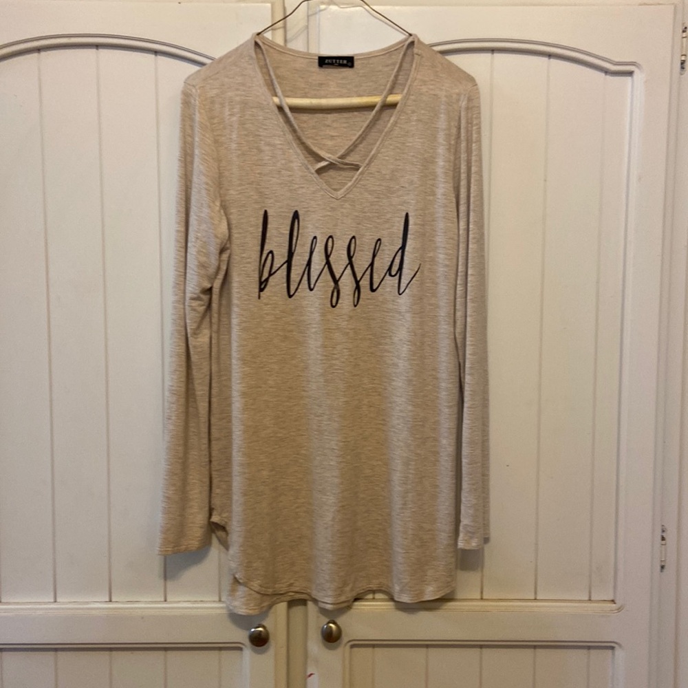 Long sleeved top